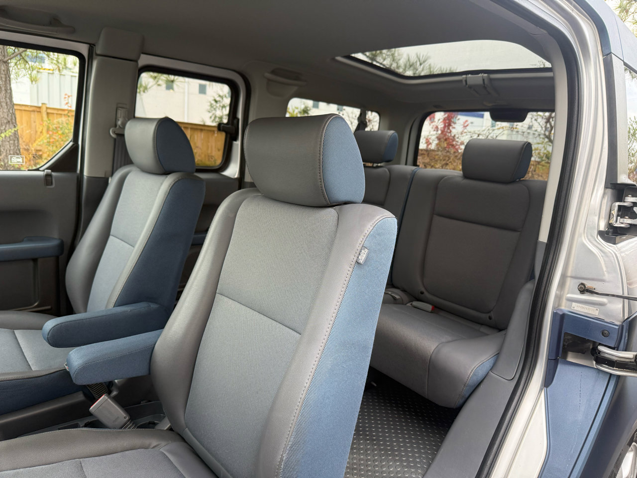 Used 2005 Honda Element EX image 17