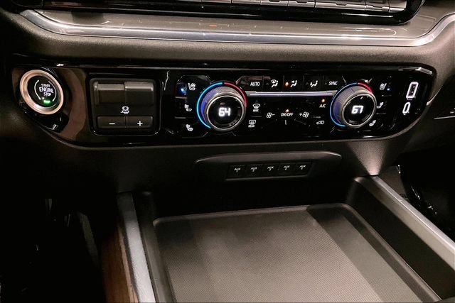 Used 2024 Chevrolet Silverado 2500 High Country w/ High Country Premium Package AWD/4WD image 31
