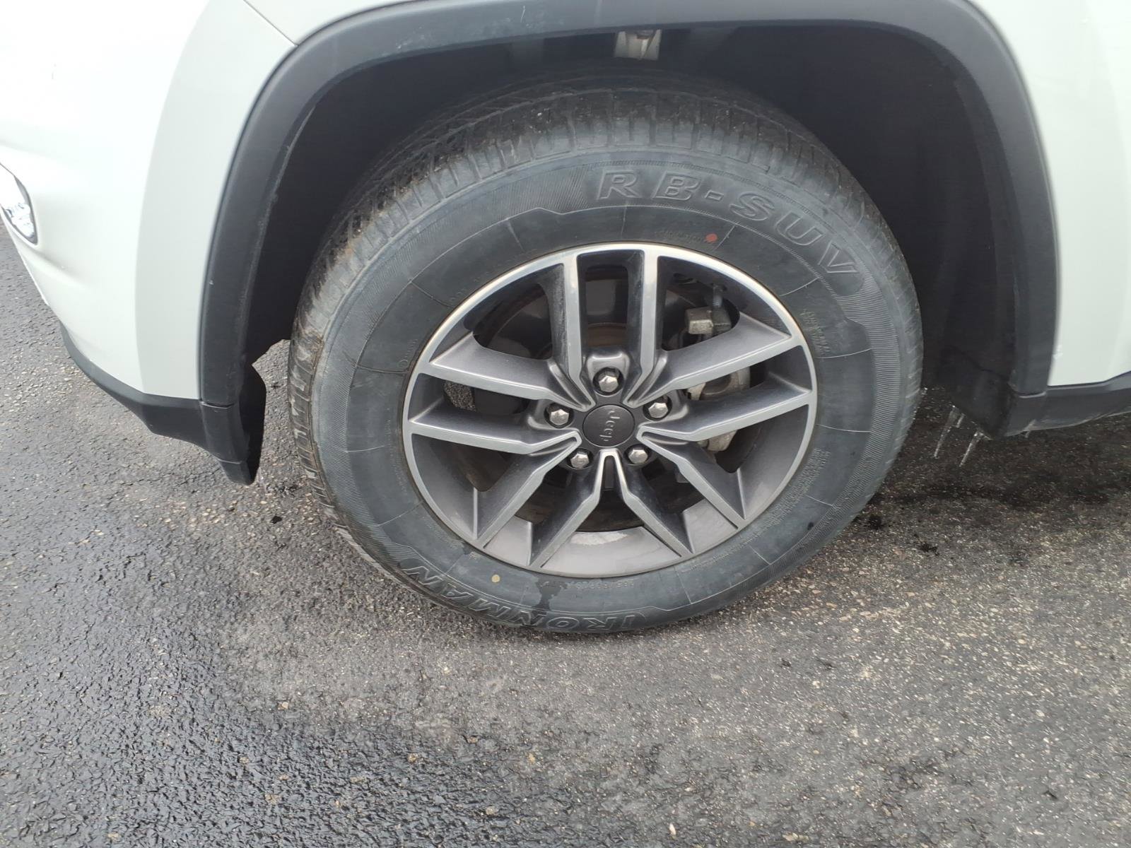 Used 2020 Jeep Grand Cherokee Limited image 9