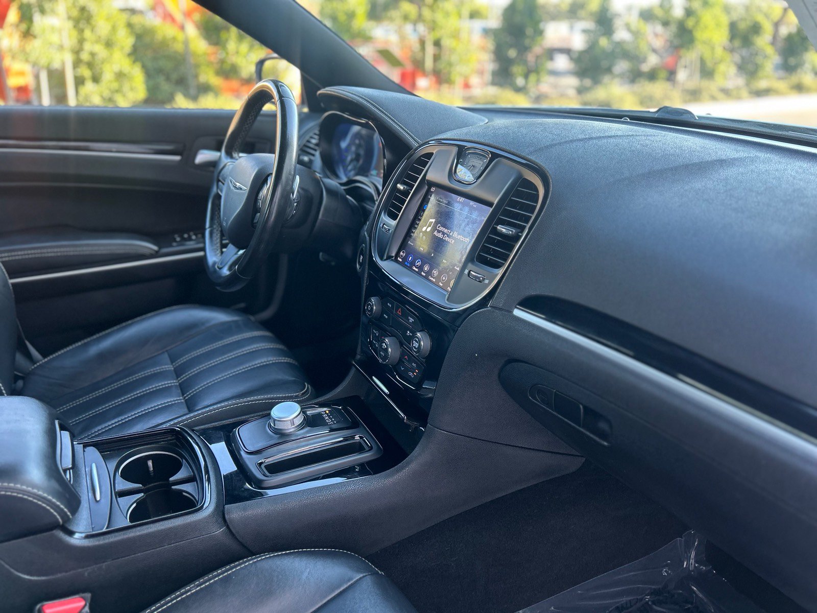 Used 2019 Chrysler 300 S w/ S Model Appearance Package RWD image 15