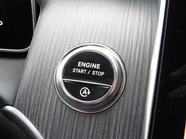 Used 2026 Mercedes-Benz GLC 300 4MATIC image 16