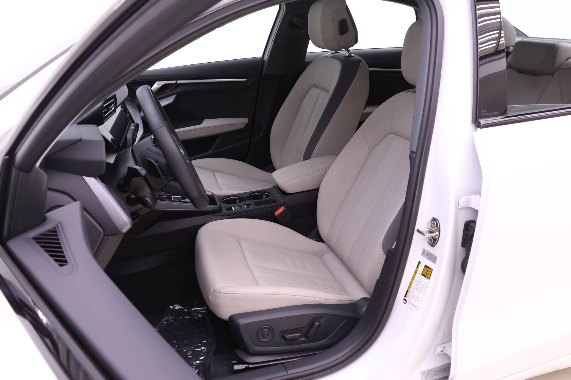 Used 2025 Audi A3 2.0T Premium w/ Black Optic Package image 7