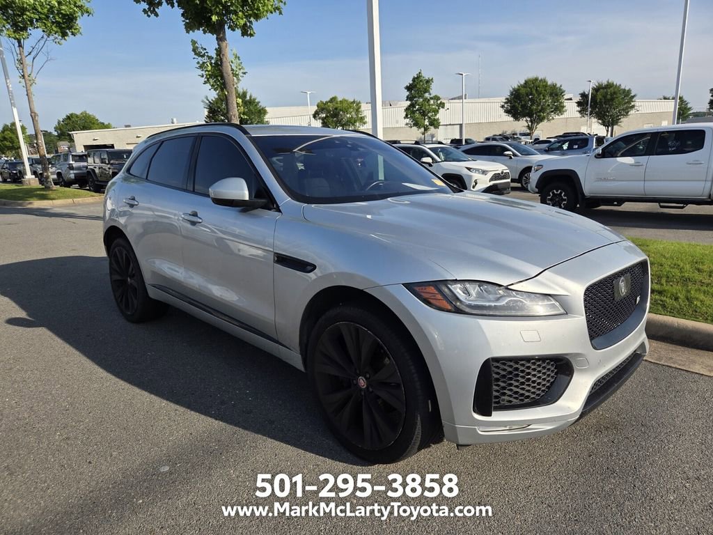 Used 2019 Jaguar F-PACE S AWD/4WD image 3