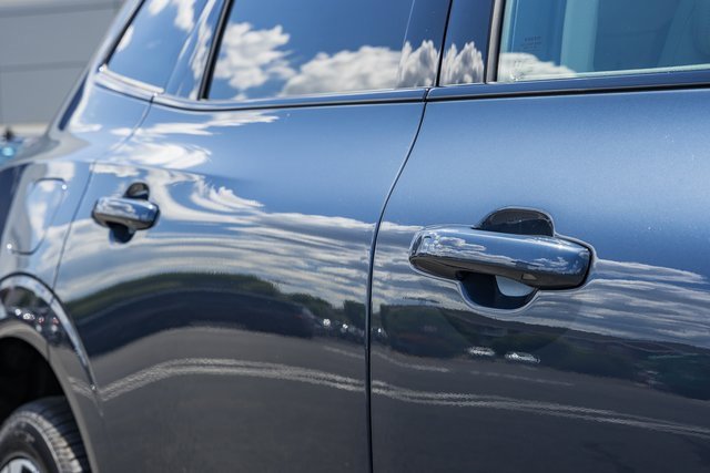New 2026 Volvo XC60 B5 Ultra w/ Climate Package image 15