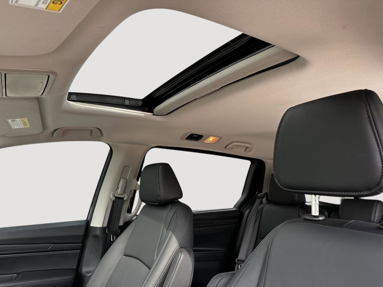 Certified 2025 Honda Odyssey EX-L image 19