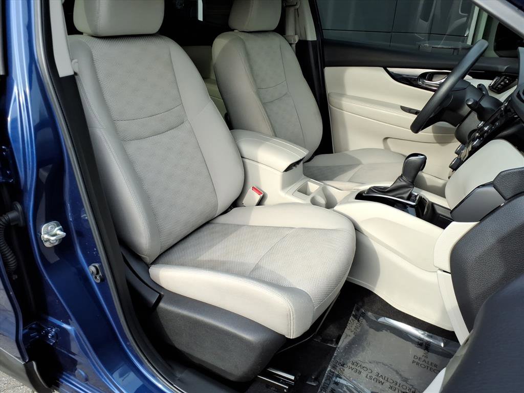 Certified 2020 Nissan Rogue Sport SV image 10