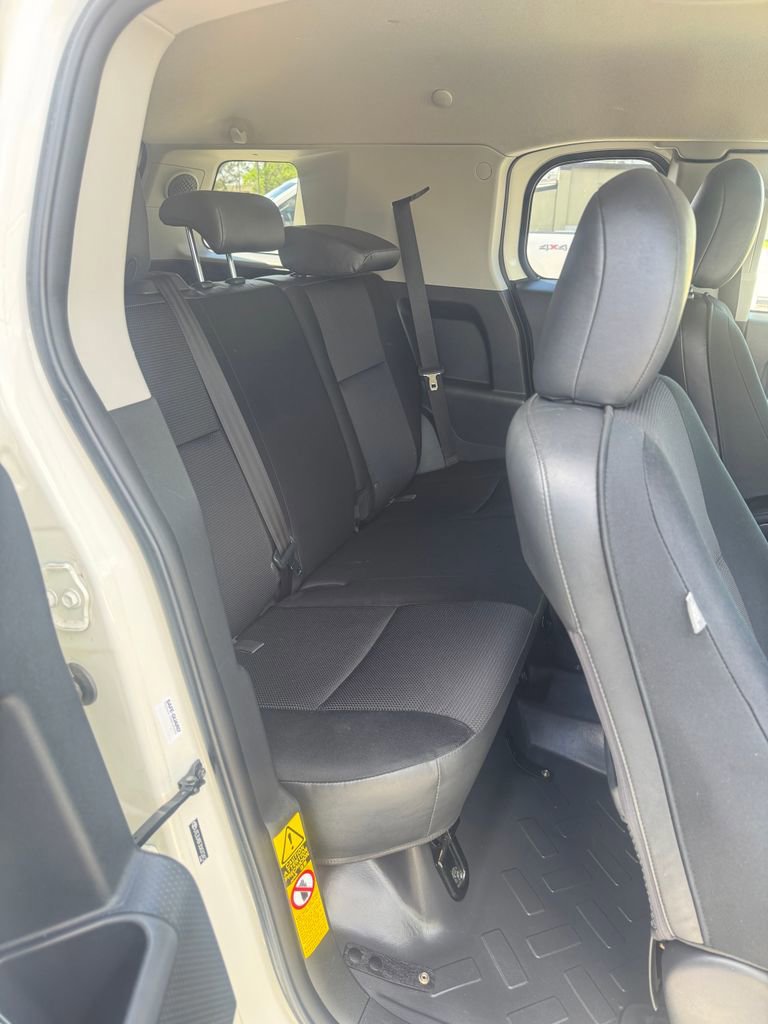 Used 2012 Toyota FJ Cruiser 2WD w/ Upgrade Pkg image 16