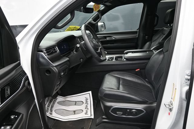 Used 2024 Jeep Wagoneer Series II AWD/4WD image 27