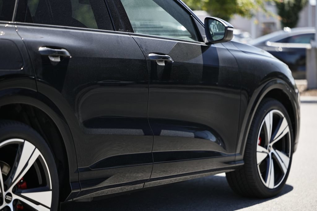 New 2026 Audi SQ5 Premium Plus AWD/4WD image 8
