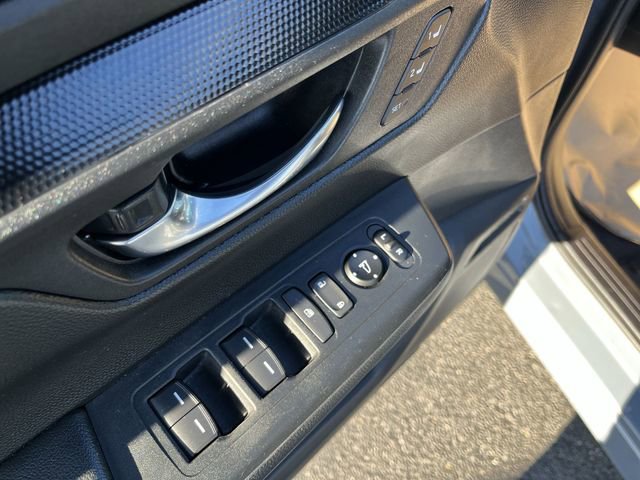 Used 2025 Honda CR-V Sport-L image 17