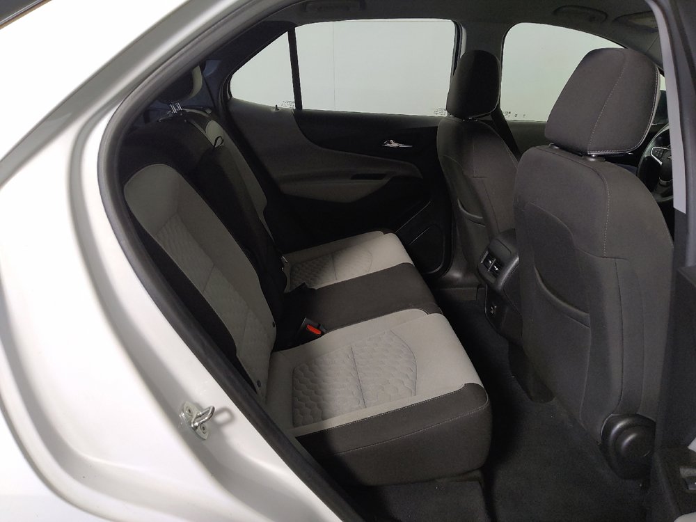 Used 2021 Chevrolet Equinox LS FWD image 19