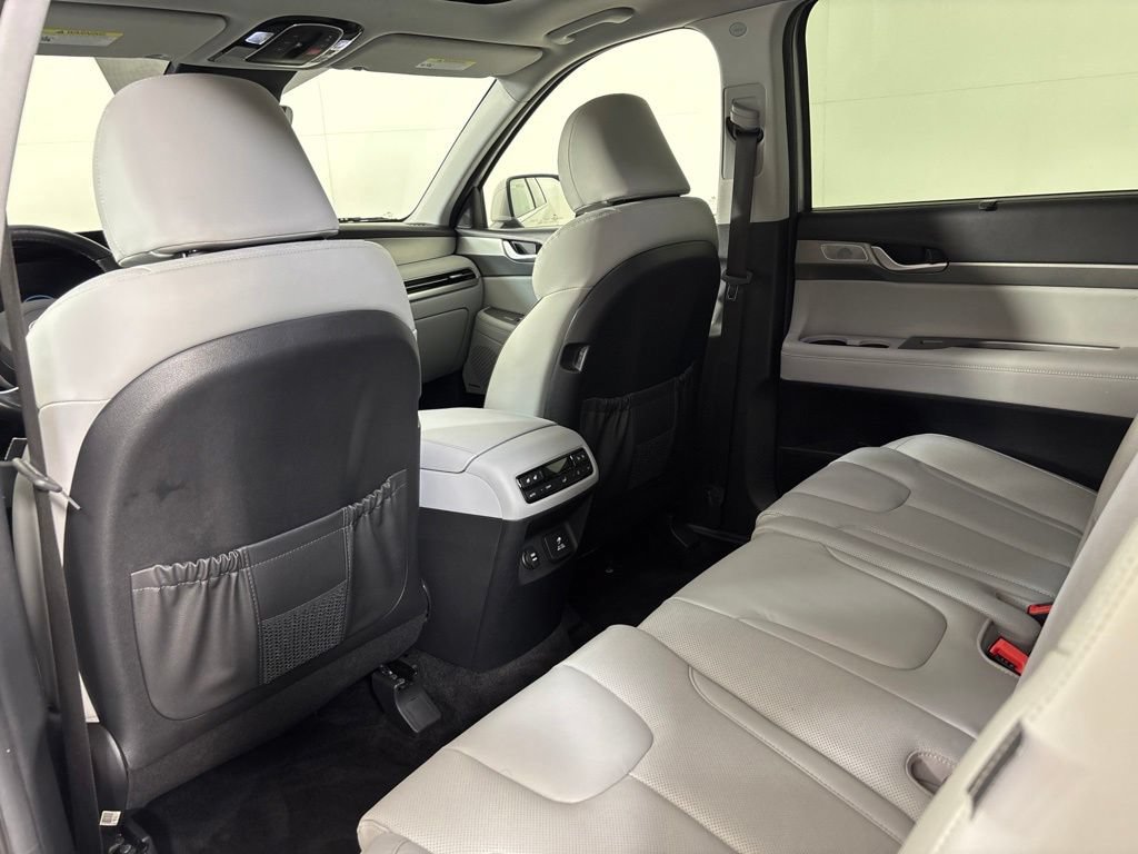 Used 2024 Hyundai Palisade SEL AWD/4WD image 17