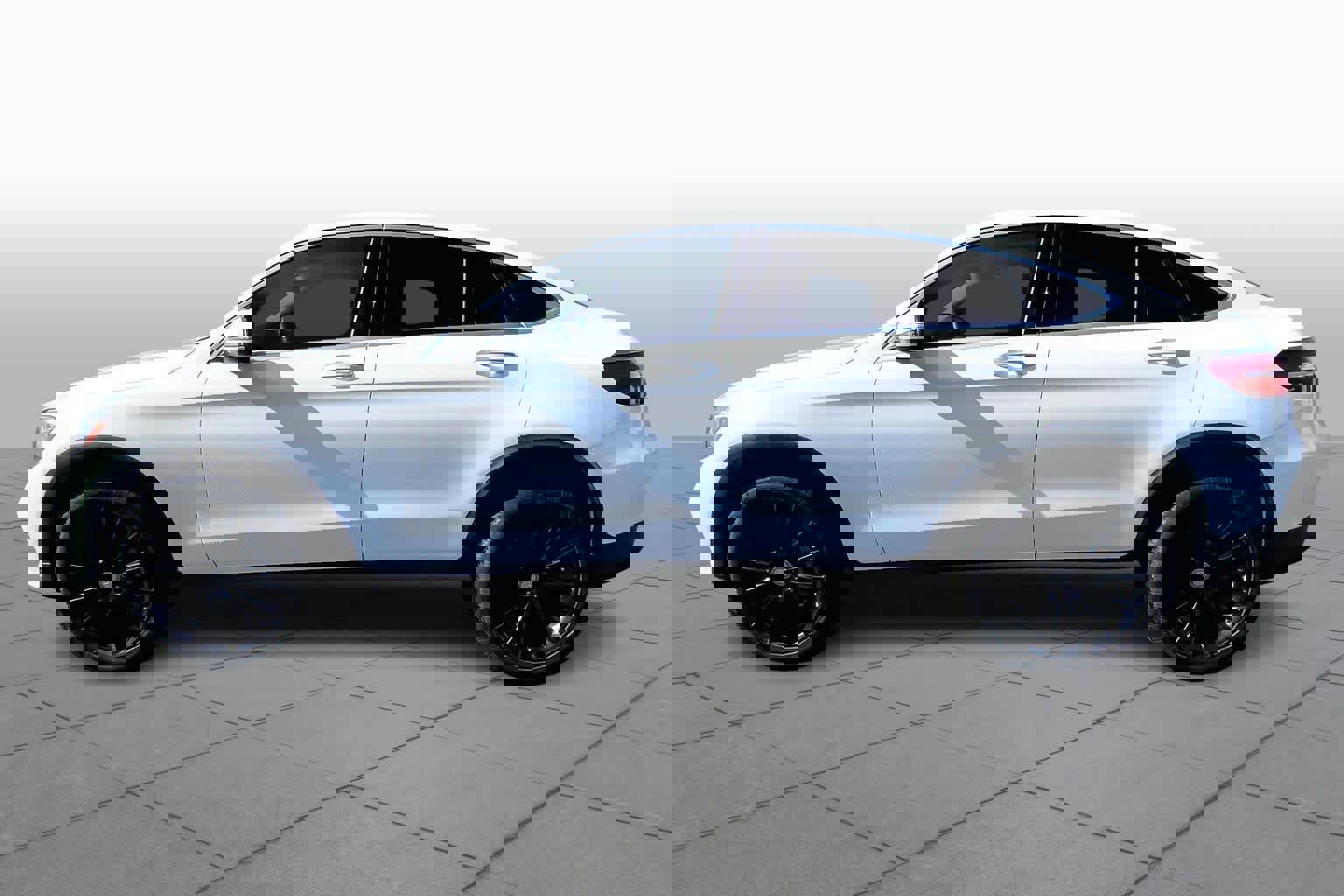 Used 2017 Mercedes-Benz GLC 300 4MATIC Coupe image 32