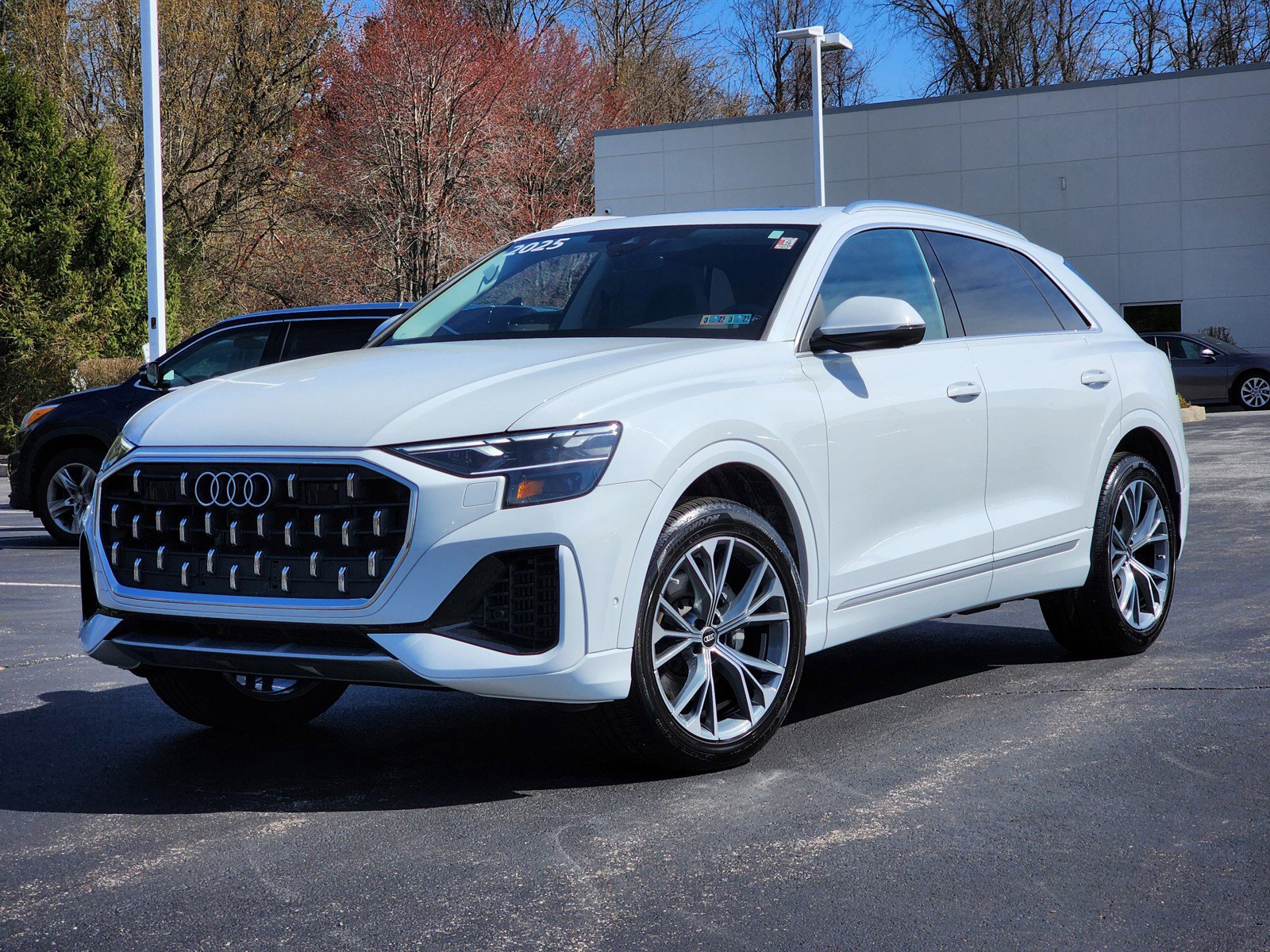 Used 2025 Audi Q8 Premium Plus image 1
