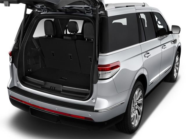 Used 2023 Lincoln Navigator Reserve image 7