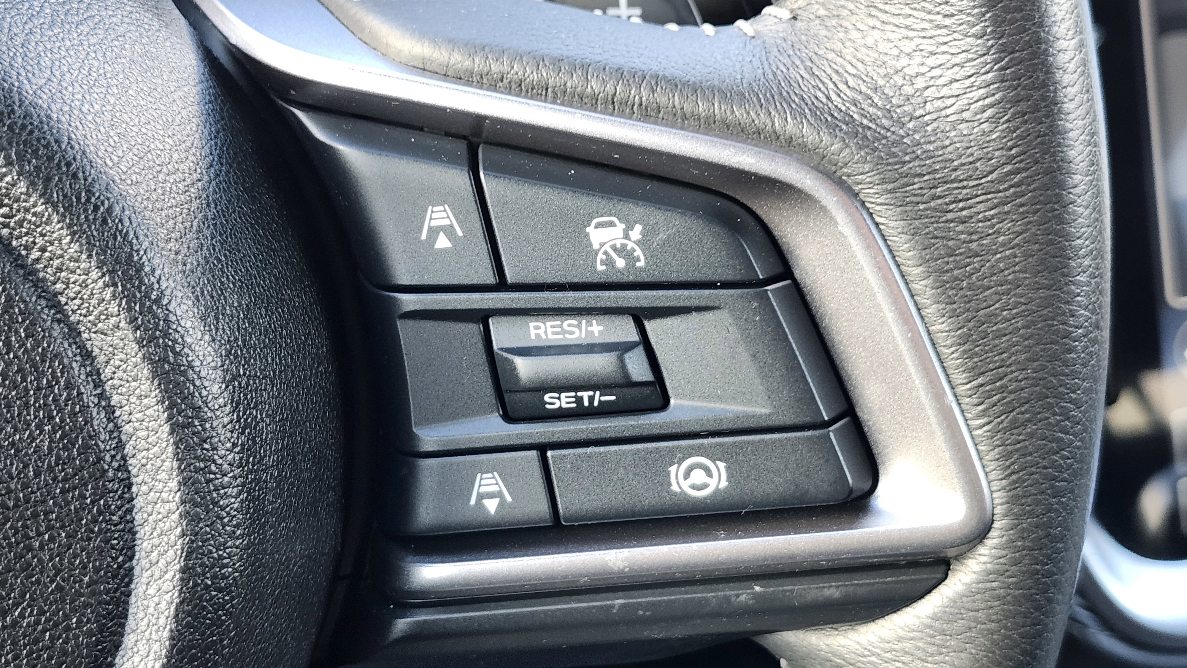 Used 2024 Subaru Outback Premium image 30