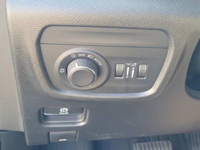 Used 2022 Jeep Grand Cherokee L Laredo AWD/4WD image 25
