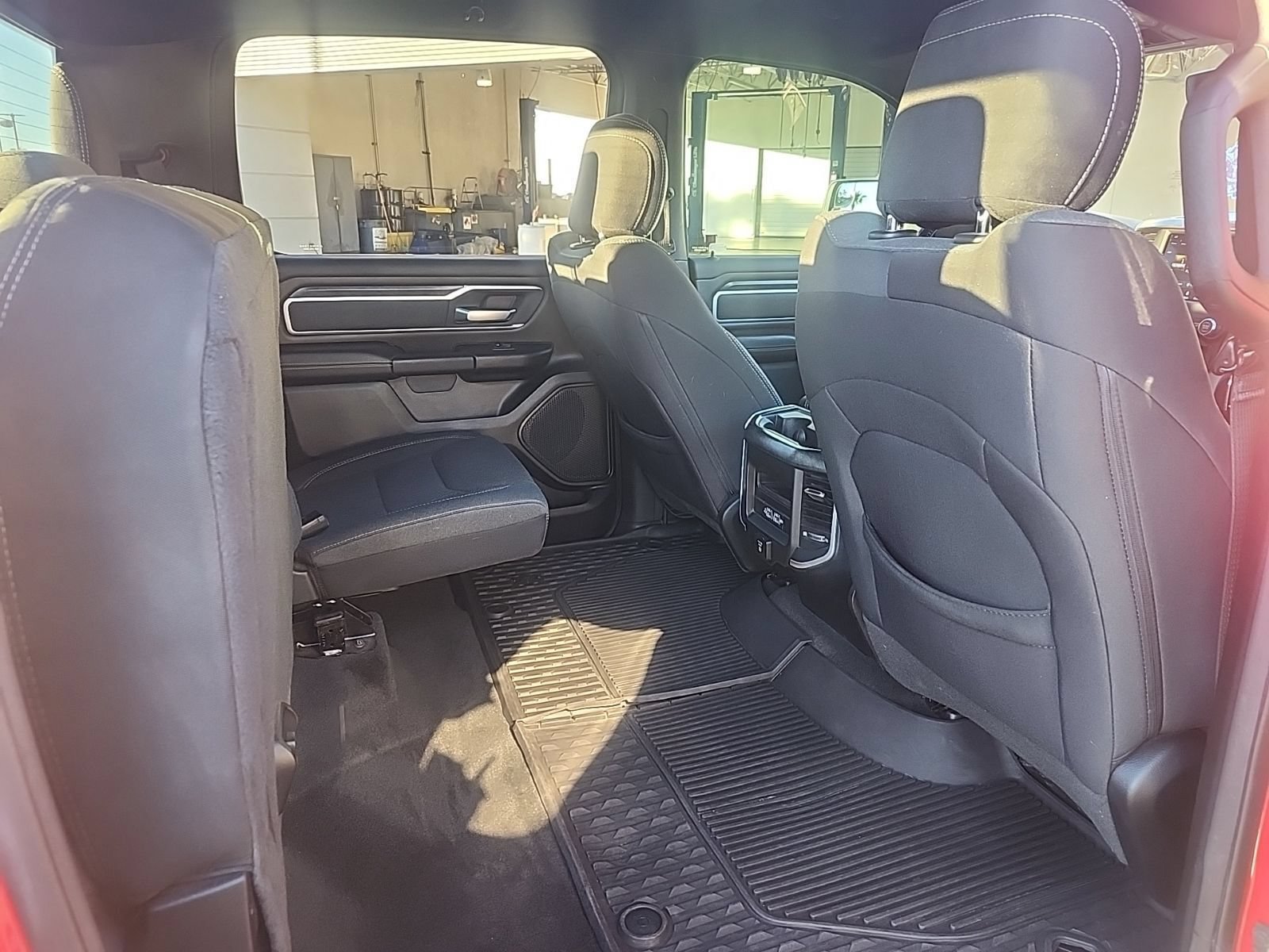 Used 2020 RAM 1500 Big Horn AWD/4WD image 30