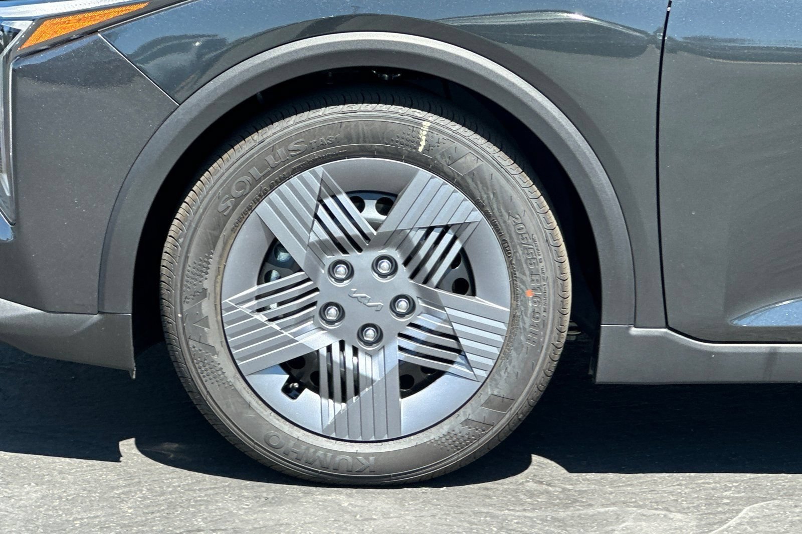 New 2026 Kia K4 FWD image 24