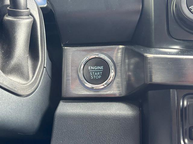 Certified 2025 Ford F350 Lariat w/ Lariat Ultimate Package AWD/4WD image 28