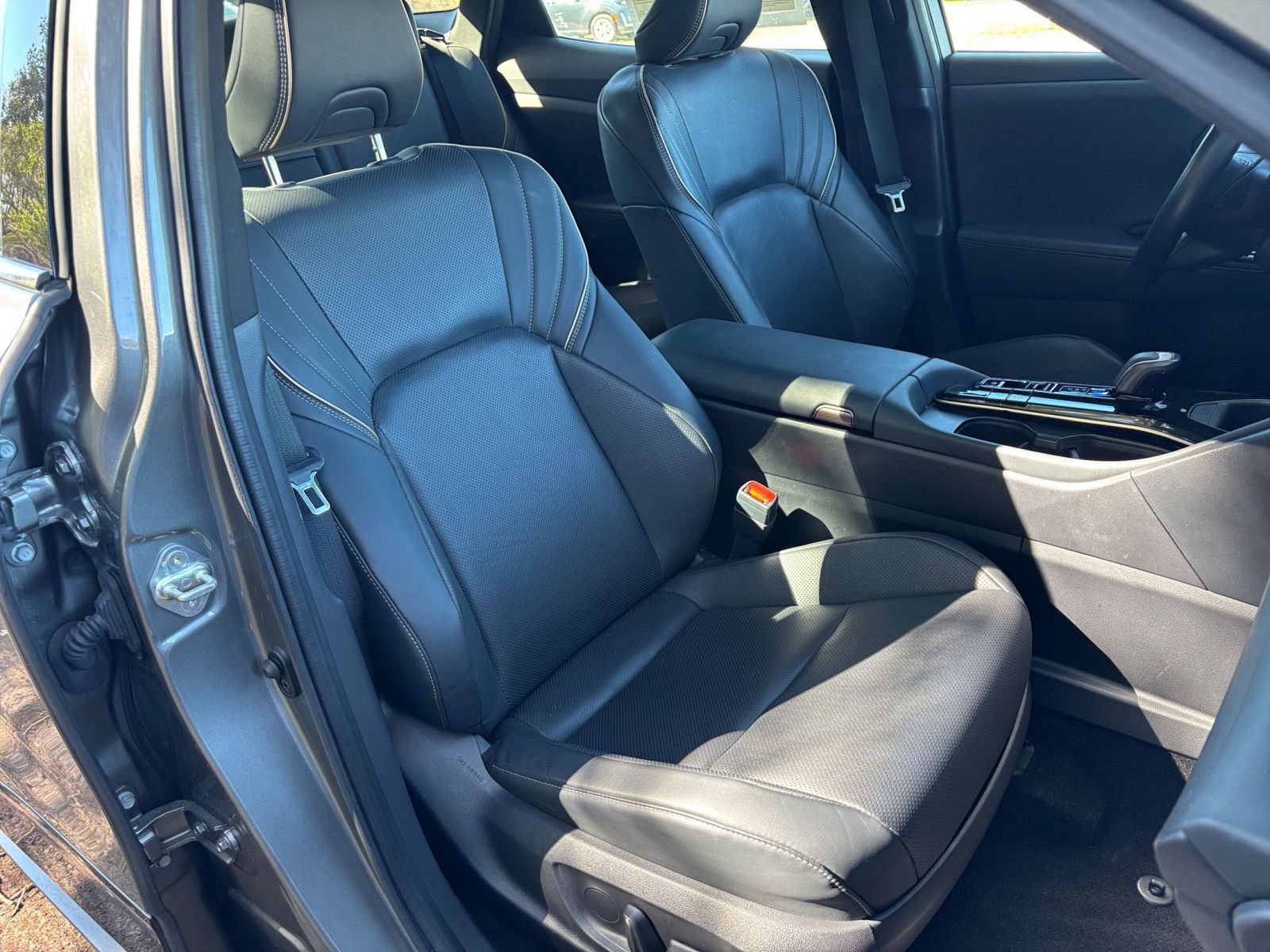 Used 2025 Toyota Crown XLE image 37