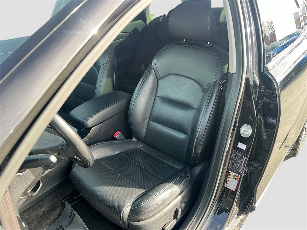 Used 2020 Kia Cadenza Technology image 19