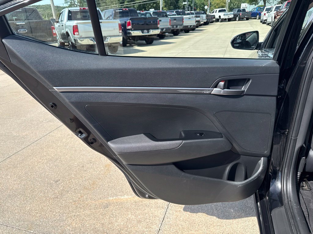 Used 2020 Hyundai Elantra SE w/ Cargo Package (C1) FWD image 38