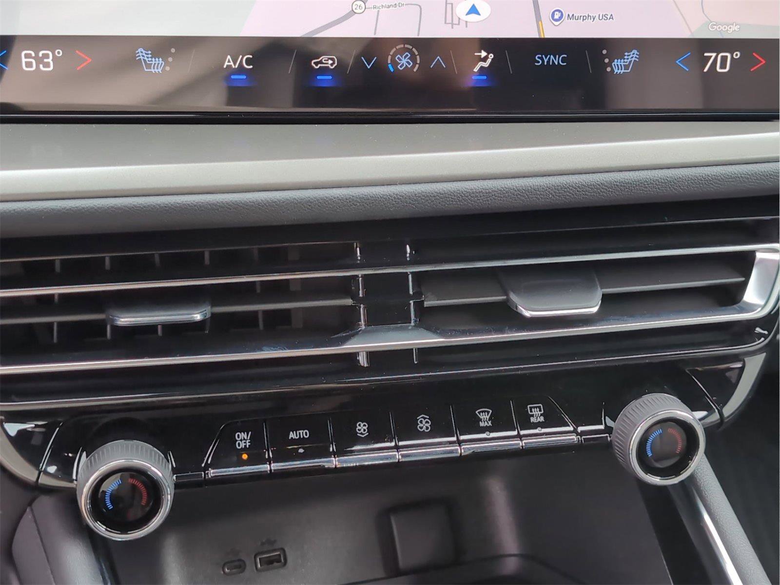 New 2026 Chevrolet Traverse LT w/ Driver Confidence Package image 25