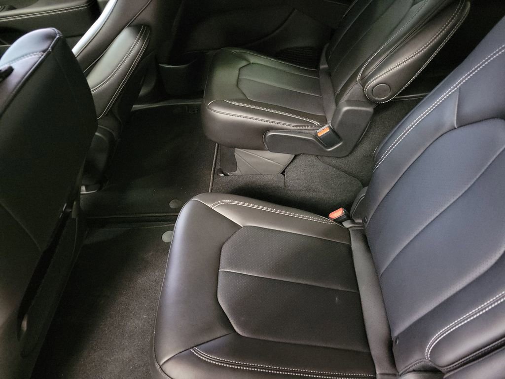 New 2026 Chrysler Pacifica Select w/ S Appearance Package image 13