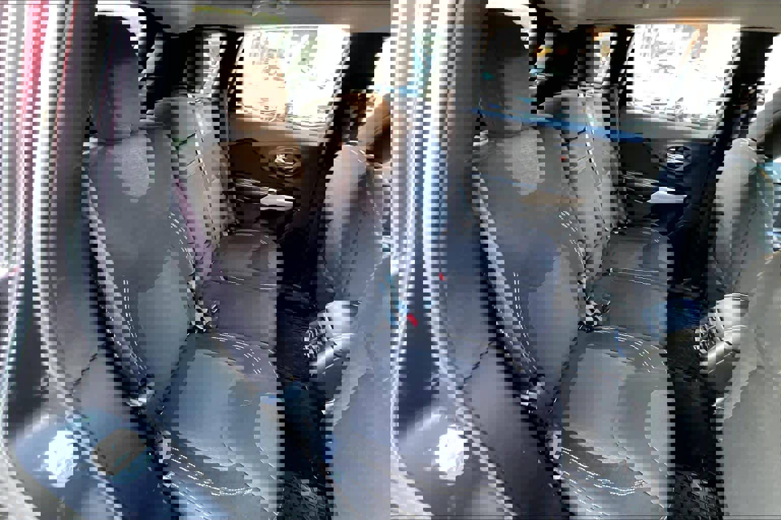 Used 2017 Jeep Cherokee Latitude w/ Safety/Convenience Group image 18