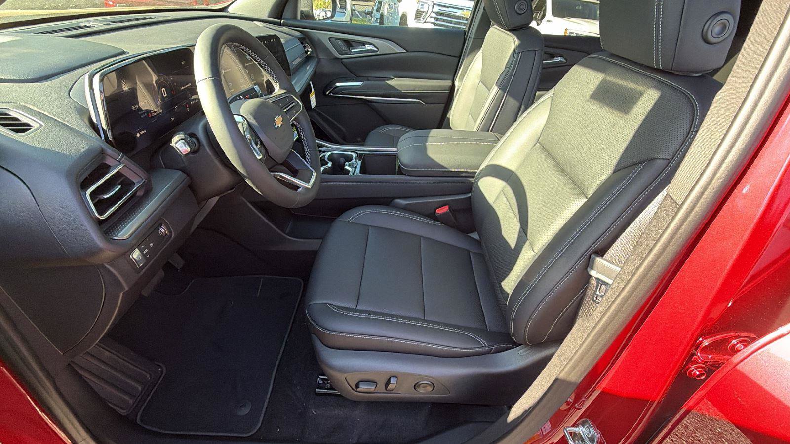 New 2026 Chevrolet Traverse LT w/ Sun and Wheel Package FWD image 13