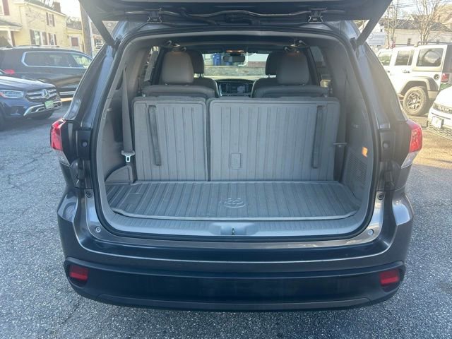 Used 2018 Toyota Highlander XLE AWD/4WD image 12