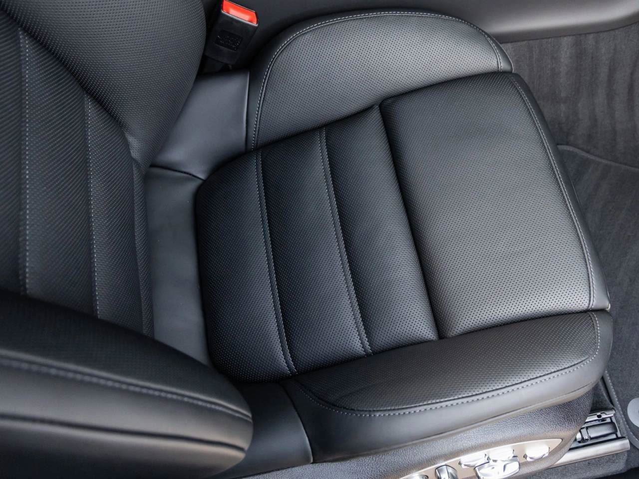 New 2026 Porsche Macan image 95