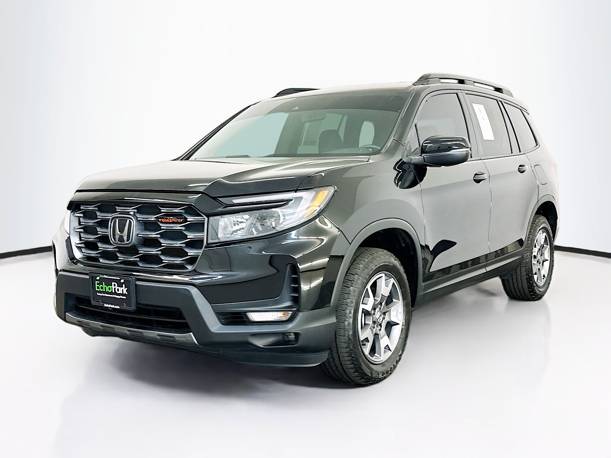 Used 2022 Honda Passport TrailSport image 3