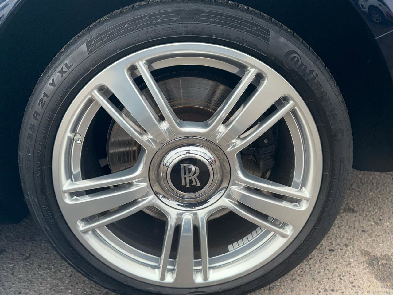 Used 2015 Rolls-Royce Wraith image 31