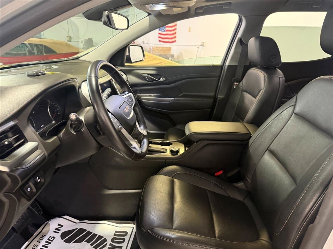 Used 2019 GMC Acadia SLT AWD/4WD image 27