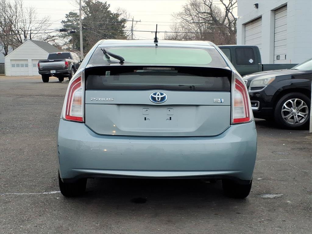Used 2013 Toyota Prius Two FWD image 4