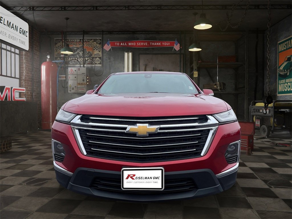 Certified 2023 Chevrolet Traverse LT image 2