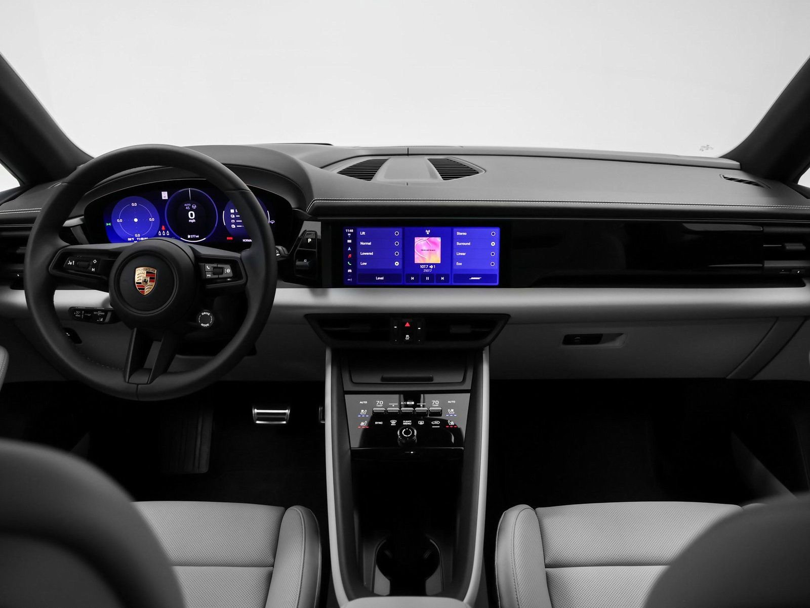 New 2025 Porsche Macan 4S Electric image 30