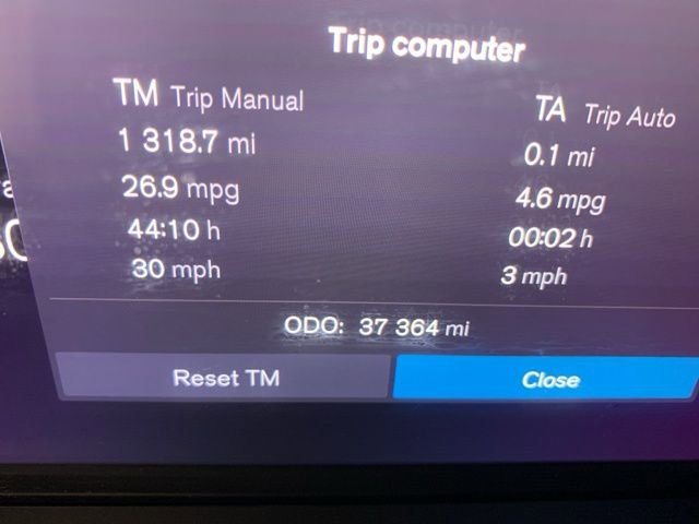 Certified 2024 Volvo XC60 B5 Plus w/ Climate Package image 12