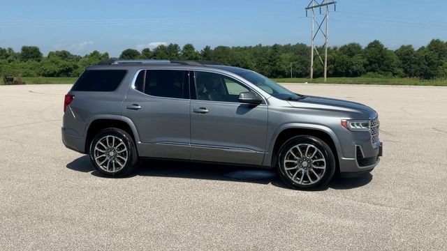 Used 2020 GMC Acadia Denali w/ Technology Package AWD/4WD image 2