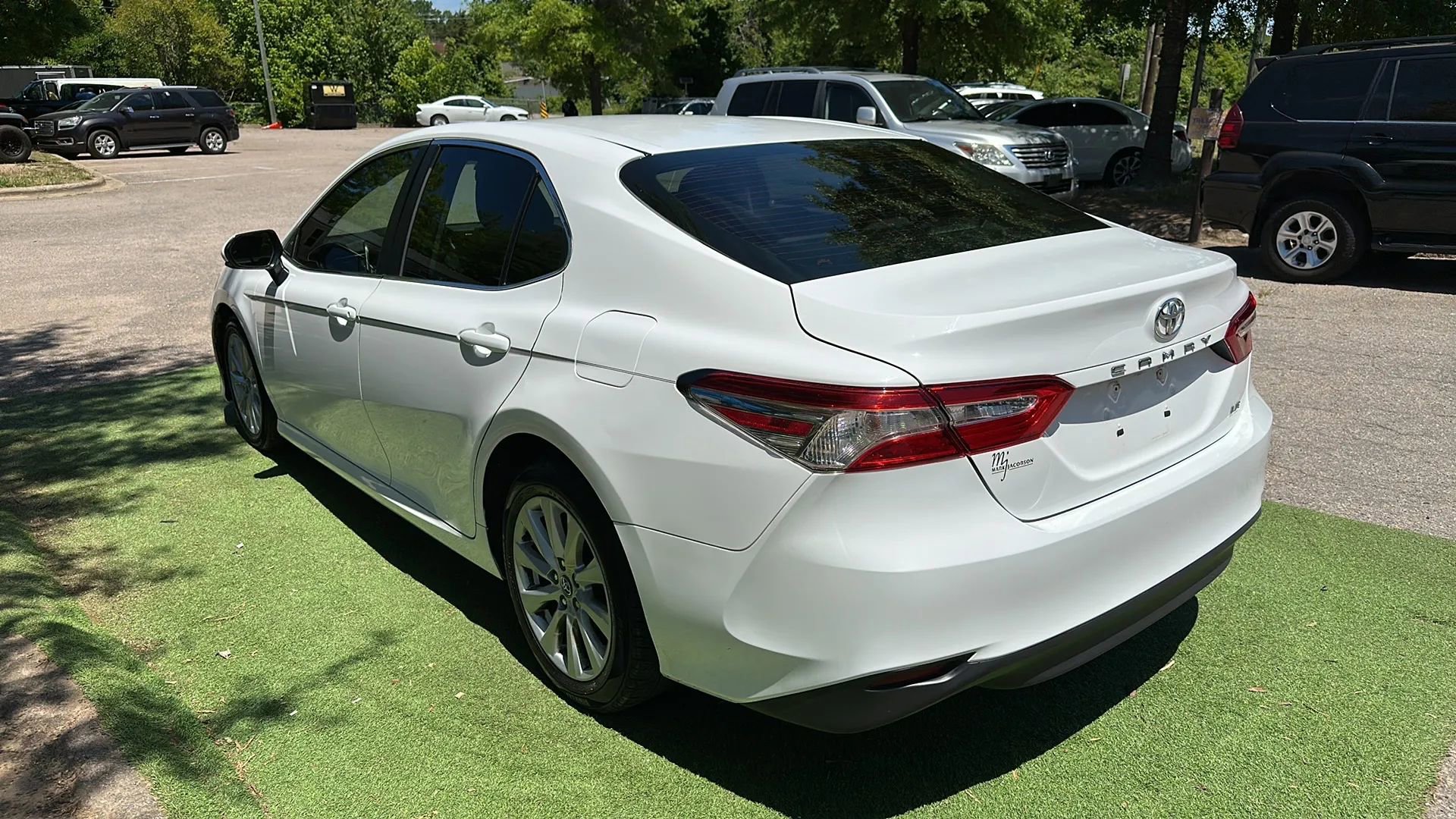 Used 2018 Toyota Camry LE w/ Convenience Package FWD image 6