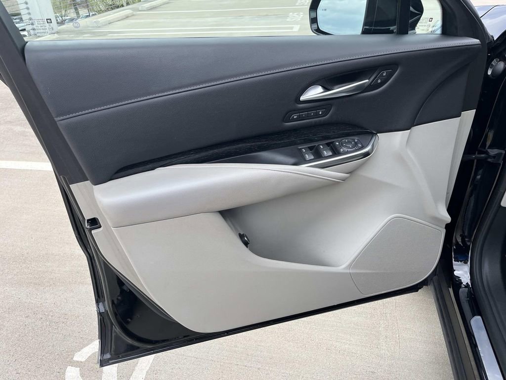 Certified 2023 Cadillac XT4 Premium Luxury image 24