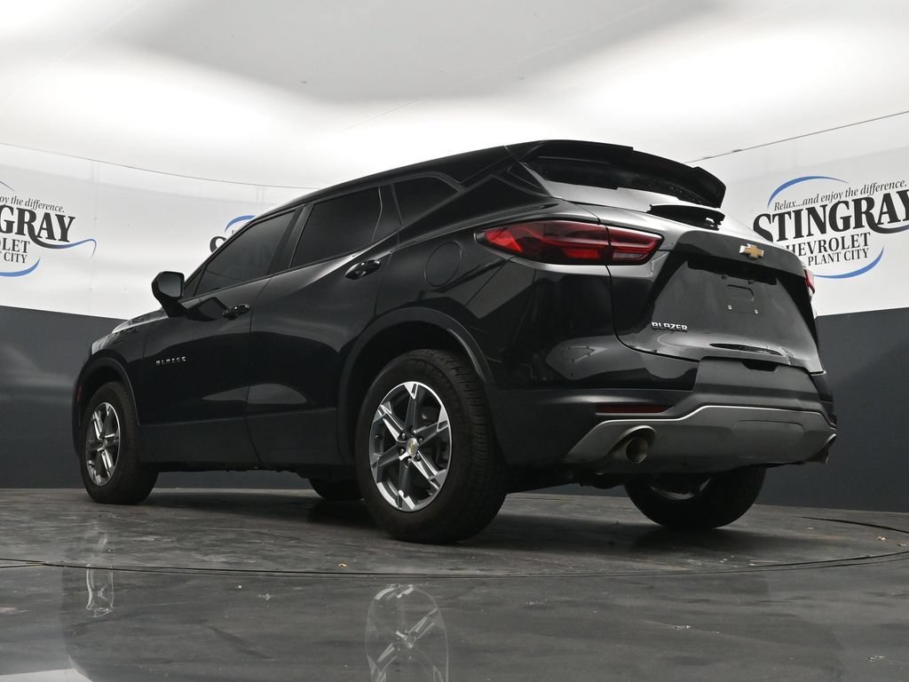 Used 2023 Chevrolet Blazer LT FWD image 30