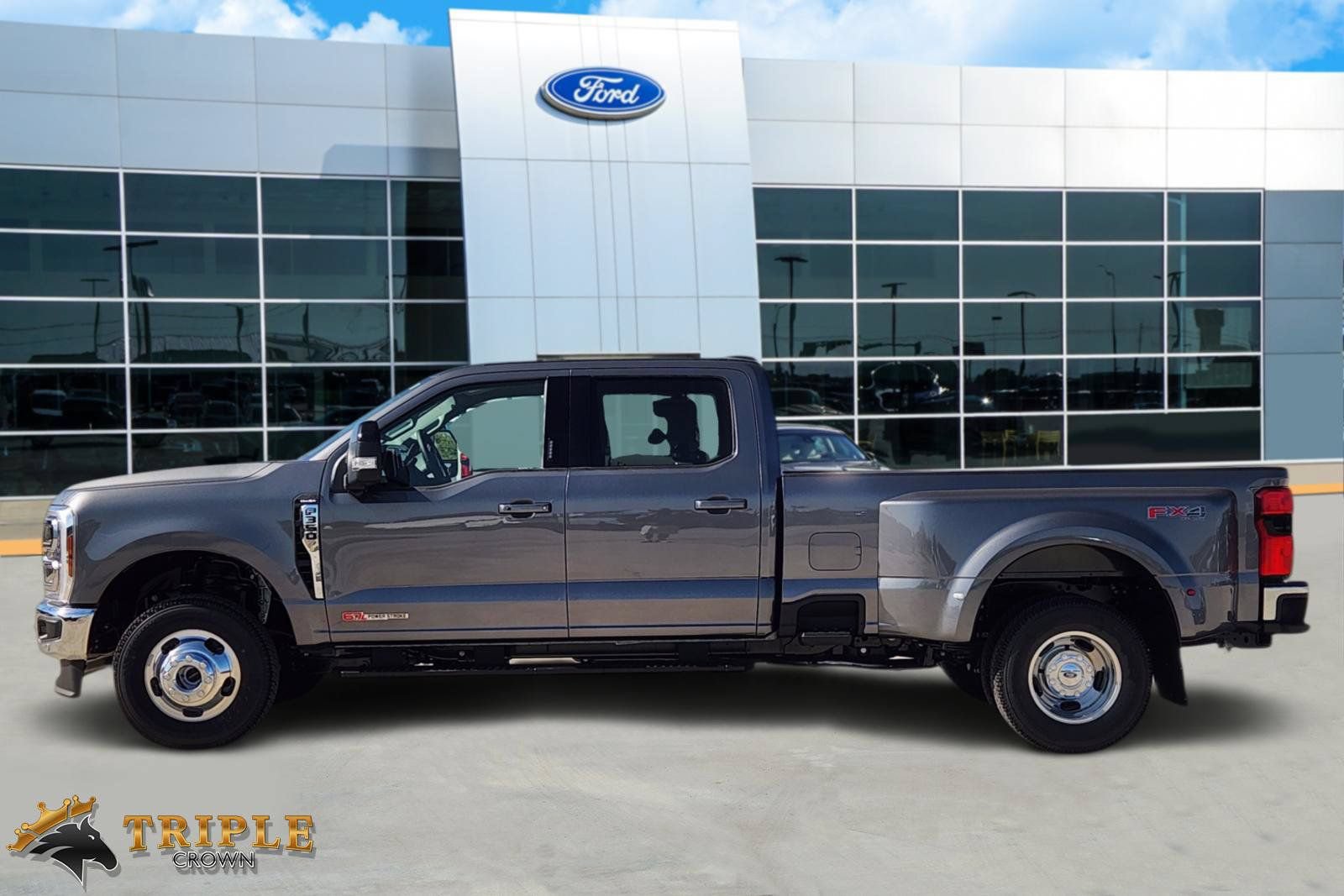 New 2027 Ford F350 Lariat w/ Lariat Premium Package AWD/4WD image 3
