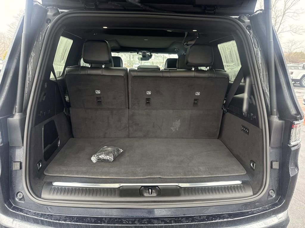 Used 2023 Jeep Grand Wagoneer 4WD image 5