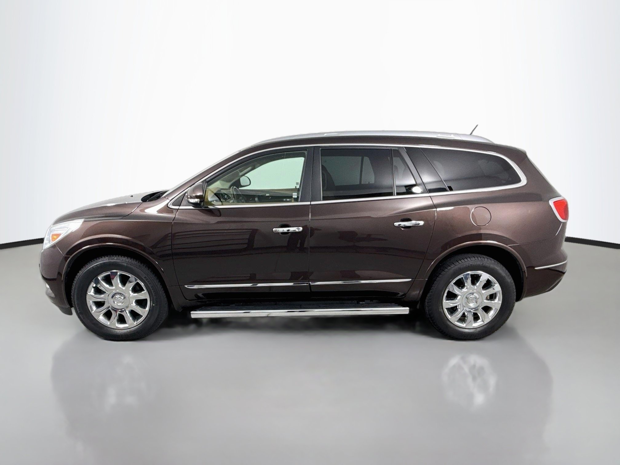 Used 2016 Buick Enclave Leather FWD image 4