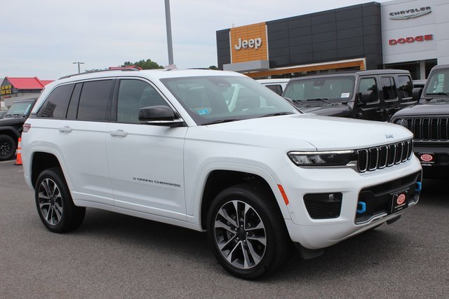 Used 2023 Jeep Grand Cherokee Overland