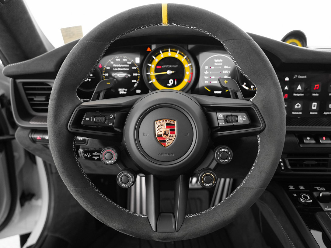 Used 2025 Porsche 911 GT3 RS RWD image 11