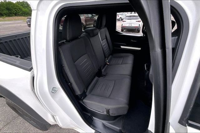 Used 2024 Toyota Tacoma TRD Off-Road AWD/4WD image 26
